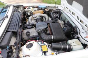 Image 11/28 of BMW 635 CSi (1989)