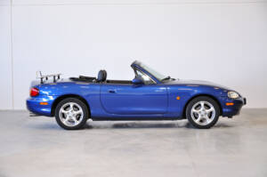 Bild 39/47 von Mazda MX-5 1.8 (1999)