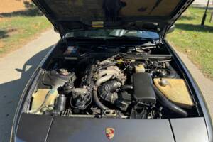 Image 20/35 of Porsche 924 S (1986)