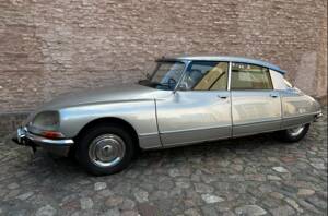 Image 3/67 de Citroën DS 23 Pallas IE (1973)