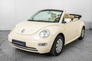 Bild 16/50 von Volkswagen New Beetle 1.6 (2003)