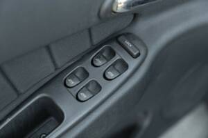 Imagen 37/50 de Alfa Romeo 156 2.5 V6 (2000)