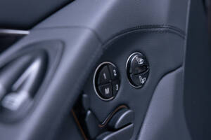 Bild 10/43 von Mercedes-Benz SL 55 AMG (2007)