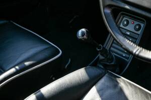 Bild 14/42 von Porsche 911 Carrera 3.2 (1989)