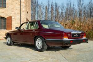Bild 7/50 von Daimler Double Six (1988)