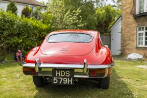 Immagine 13/19 di Jaguar E-Type (1969)