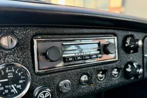 Bild 17/21 von MG MGC GT (1968)