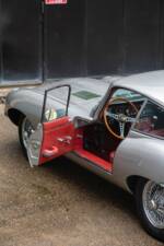 Image 42/50 of Jaguar E-Type 4.2 (1965)