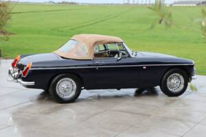 Afbeelding 44/50 van MG MGB (1973)