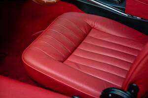 Bild 27/50 von Jaguar E-Type V12 (2+2) (1971)