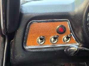 Image 36/45 of Alfa Romeo Giulia GT 1300 Junior (1973)