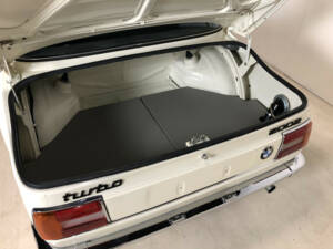 Image 11/31 de BMW 2002 turbo (1974)