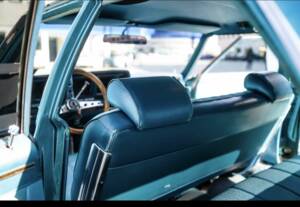 Image 4/7 of Oldsmobile Delta 88 Holiday (1968)