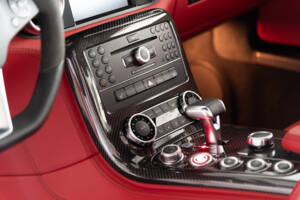 Imagen 41/56 de Mercedes-Benz SLS AMG (2011)