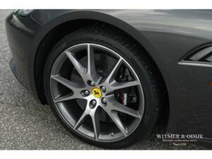 Obraz 25/39 pojazdu Ferrari California (2009)