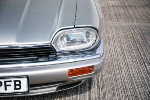 Image 30/32 de Jaguar XJS 4.0 Celebration (1996)