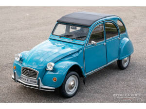 Image 4/28 de Citroën 2 CV 6 (1982)