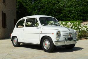 Immagine 2/50 di Abarth Fiat 850 TC (1963)