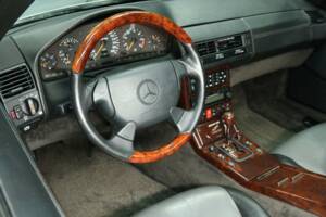 Imagen 13/30 de Mercedes-Benz SL 600 6.0 AMG (1996)