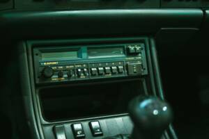 Image 29/45 of Porsche 944 S2 (1989)
