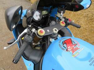 Image 8/35 of Suzuki DUMMY (2005)