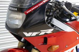 Bild 40/47 von Honda VFR 400 R (1988)