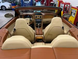 Bild 14/19 von Bentley Continental GTC W12 (2012)
