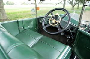 Immagine 29/50 di Vauxhall 23&#x2F;60 Malvern Tourer (1923)