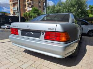 Bild 5/26 von Mercedes-Benz 500 SL (1990)