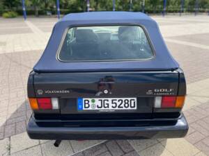 Afbeelding 10/75 van Volkswagen Golf I Cabrio 1.8 (1991)