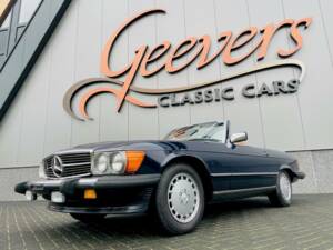Image 4/36 of Mercedes-Benz 560 SL (1988)