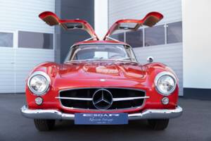 Image 9/49 of Mercedes-Benz 300 SL "Gullwing" (1955)