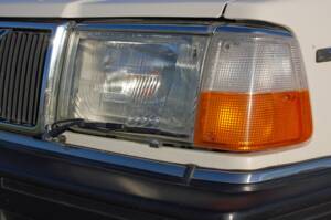 Afbeelding 7/45 van Volvo 245 GL (1991)