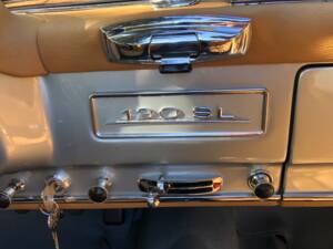 Image 24/46 of Mercedes-Benz 190 SL (1955)