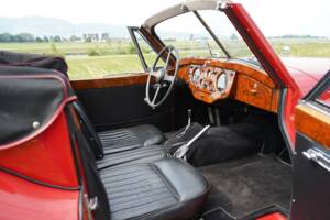 Imagen 34/51 de Jaguar XK 140 SE DHC (1957)