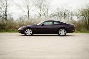 Immagine 4/28 di Jaguar XK8 4.0 (1999)