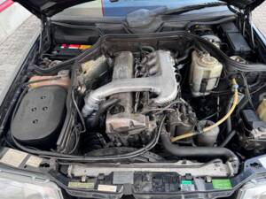 Bild 6/54 von Mercedes-Benz 300 TD Turbo (1993)