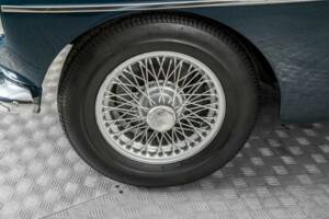 Bild 25/50 von MG MGB GT (1972)