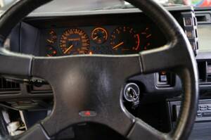 Image 28/49 of Mitsubishi Starion (1989)