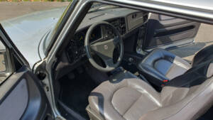 Image 4/5 of Saab 900 Turbo (1987)