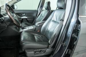Image 17/43 of Volvo XC90 2.5T (2005)