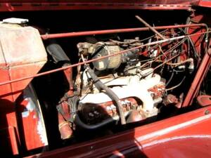 Image 10/23 of American LaFrance 600 Series Fire Truck (1946)