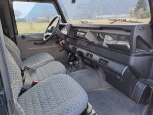 Immagine 22/83 di Land Rover Defender 90 Td5 (1999)