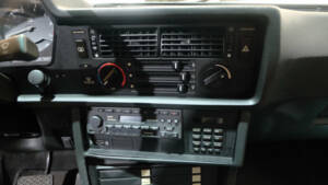 Bild 19/32 von BMW 635 CSi (1986)