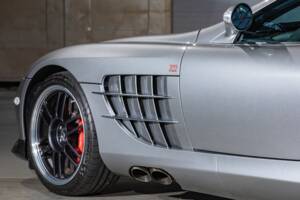 Image 23/25 of Mercedes-Benz SLR McLaren 722 (2006)