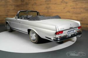 Afbeelding 16/19 van Mercedes-Benz 280 SE (1969)