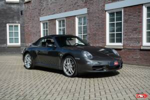Image 2/6 of Porsche 911 Carrera (2007)