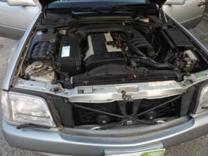 Imagen 27/50 de Mercedes-Benz SL 280 (1995)