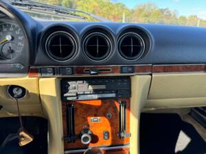 Bild 190/200 von Mercedes-Benz 380 SLC (1980)