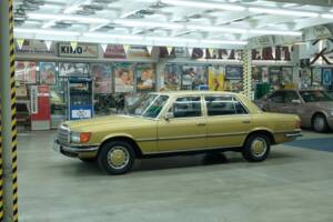 Image 2/76 of Mercedes-Benz 350 SEL (1977)